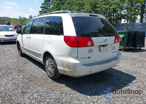 2007 Toyota Sienna Le z USA, uszkodzony, nr VIN 5TDZK23C17S040694